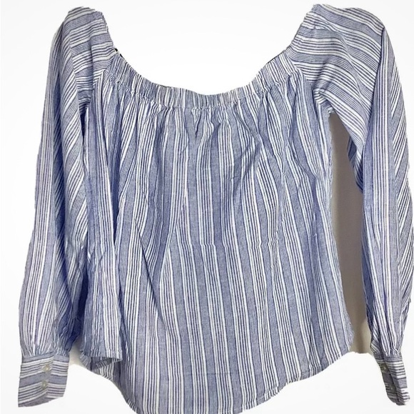 Free People Oxford blue and white striped off the shoulder. Women’s size M. EUC - Picture 3 of 6